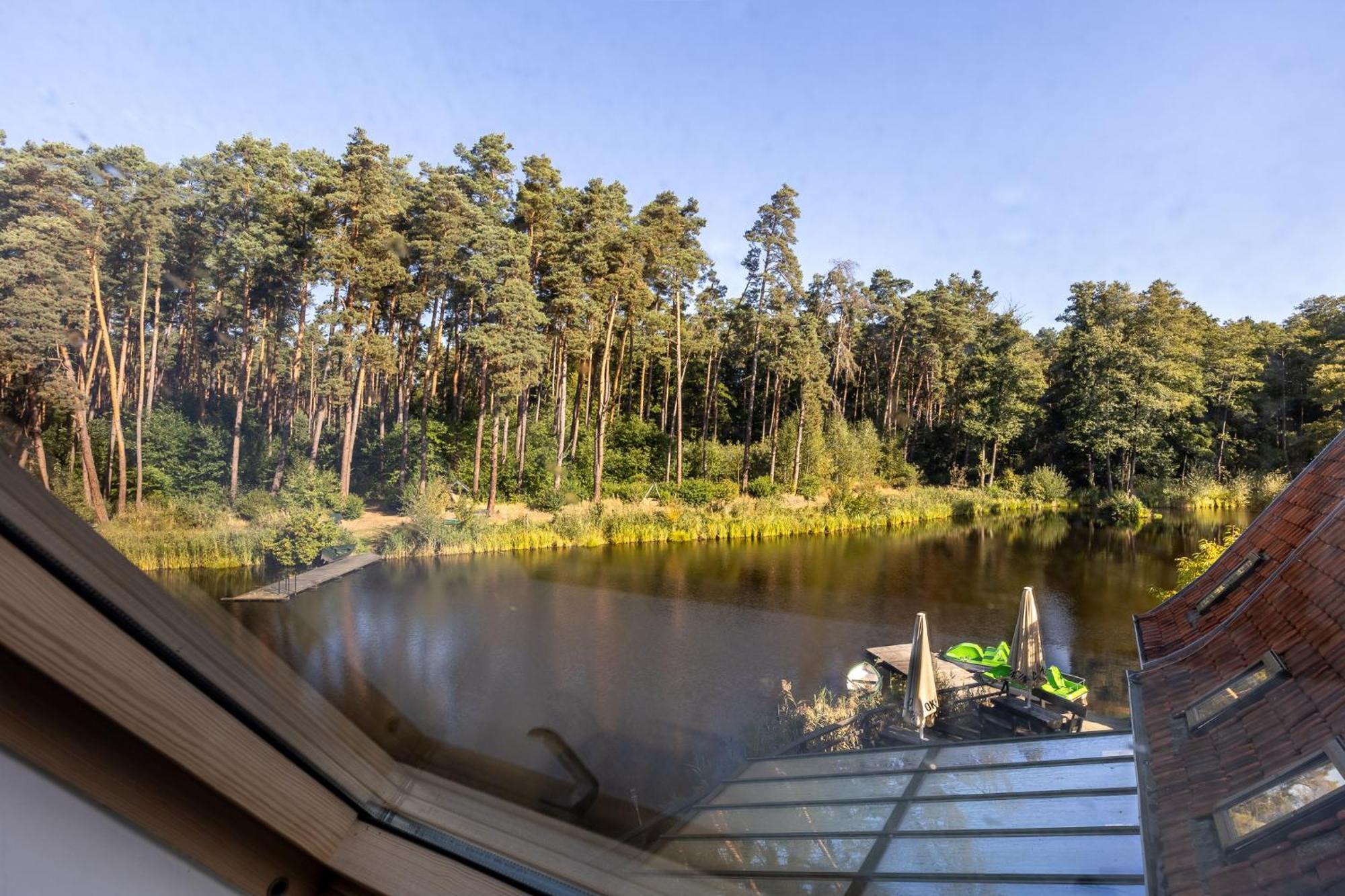 Gosciniec Pod Zajacem Bed & Breakfast Olesnica  Exterior photo